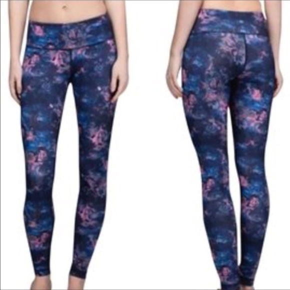 lululemon athletica Pants - Lululemon Full Length Floral  Leggings Size 6